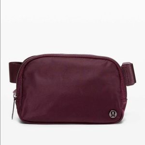 Lululemon Everywhere Belt Bag Merlot